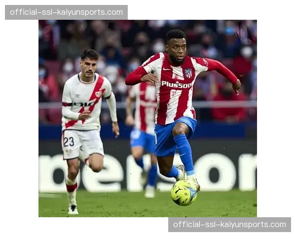 巴萨vs皇马国家德比赛前解析：两翼齐飞战术将成胜负手