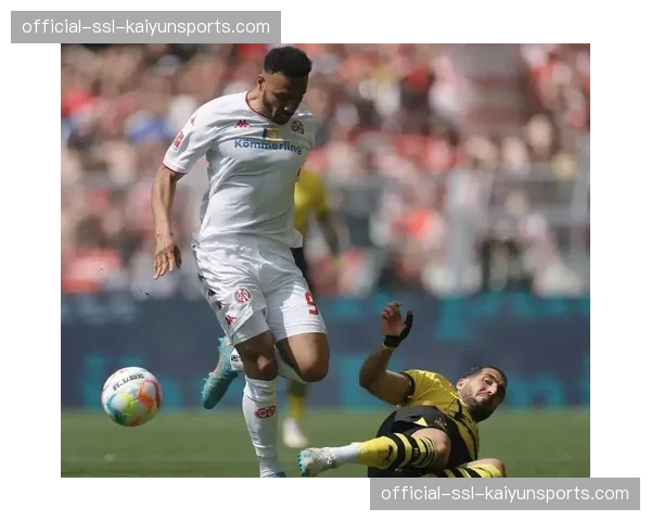 多特蒙德补时阶段遭点球绝杀，积分落后拜仁15分